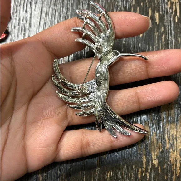 Multicolor Humming Bird Brooch 🐦 - Picture 3 of 3